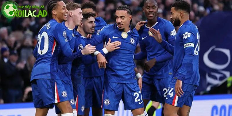 Chelsea là kẻ săn mồi